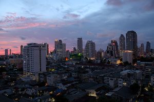 Bangkok_at_Night_-_from_the_Anatara_Sathorn